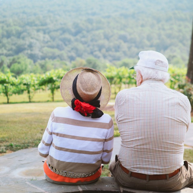 Sex Differences in Melanoma Survival: A GEM study